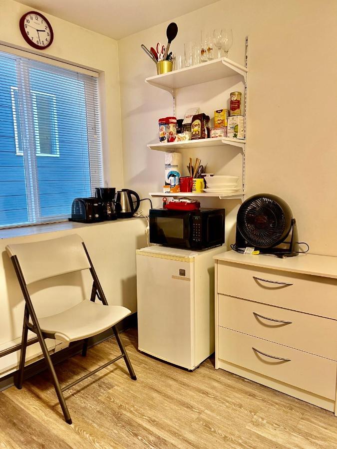 Micro Studio Apartment 10 Minutes Walk To University Of Washington Seattle Exterior photo