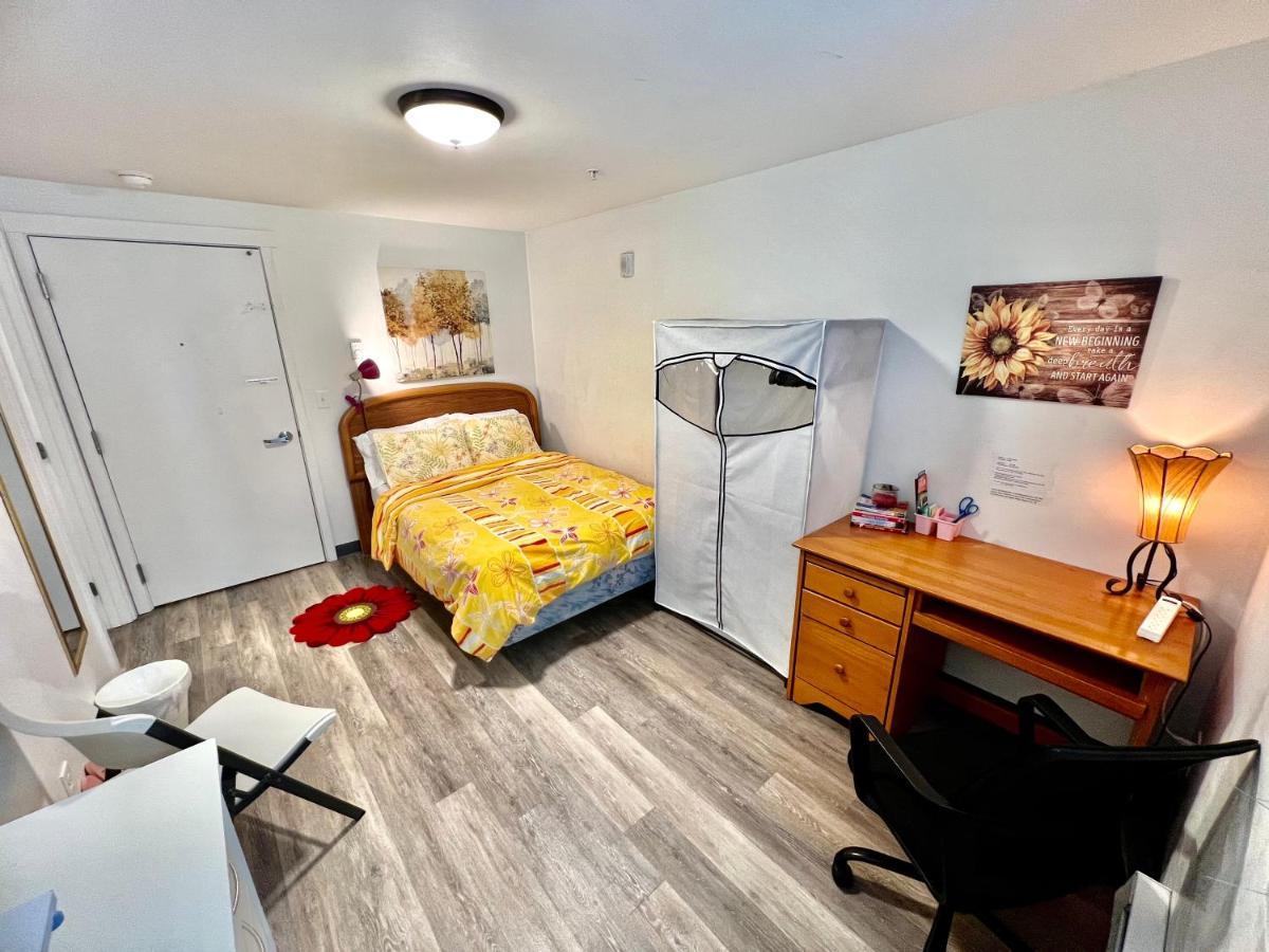 Micro Studio Apartment 10 Minutes Walk To University Of Washington Seattle Exterior photo