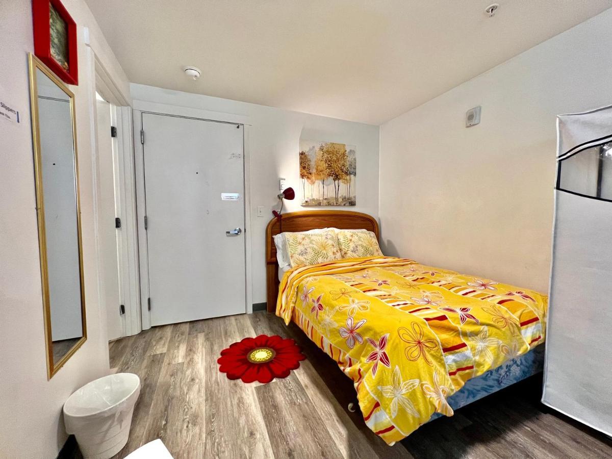 Micro Studio Apartment 10 Minutes Walk To University Of Washington Seattle Exterior photo